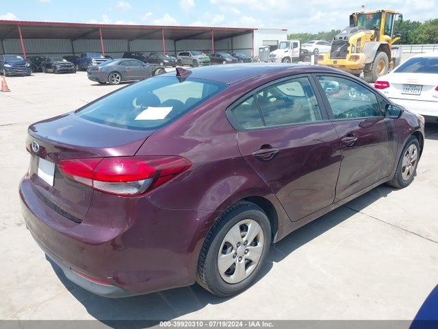 KIA FORTE LX 2018 3KPFK4A77JE260136 Image 4