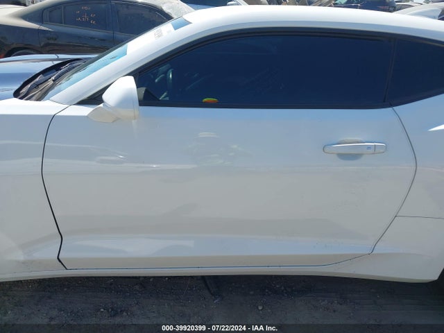 Chevrolet Camaro 2lt 2017 1G1FD1RS3H0117083 Image 13