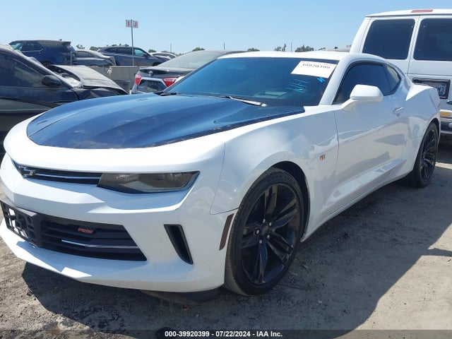 Chevrolet Camaro 2lt 2017 1G1FD1RS3H0117083 Image 2