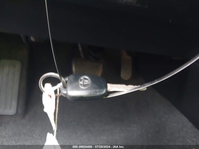 Toyota Rav4 Xle 2017 JTMWFREV5HJ709028 Image 11