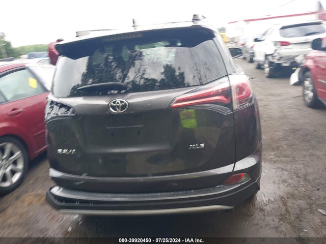 Toyota Rav4 Xle 2017 JTMWFREV5HJ709028 Image 16