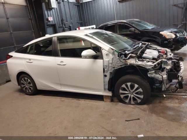 JTDL9MFU9M3027514 Toyota Prius Le Awd-e