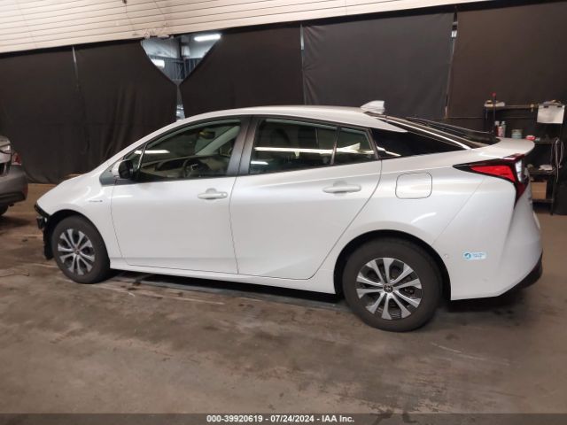 JTDL9MFU9M3027514 Toyota Prius Le Awd-e