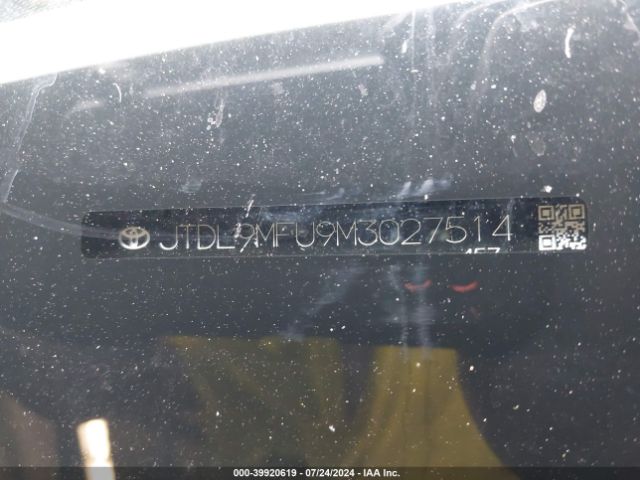 JTDL9MFU9M3027514 Toyota Prius Le Awd-e