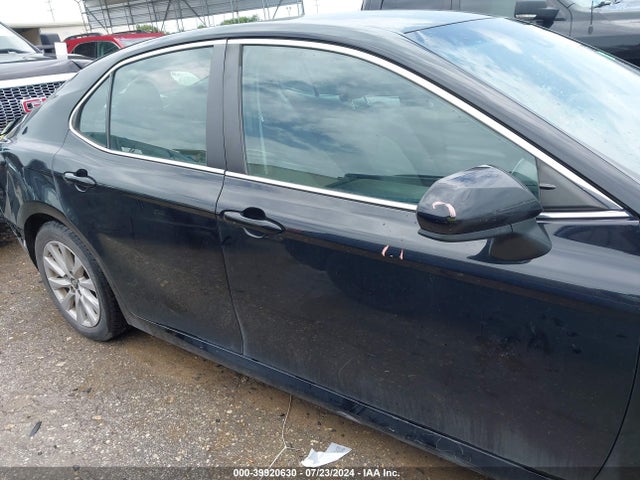 Toyota CAMRY LE 2018 4T1B11HK2JU087116 Image 13