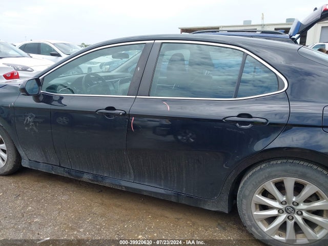 Toyota CAMRY LE 2018 4T1B11HK2JU087116 Image 14