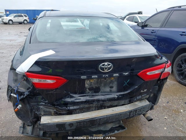 Toyota CAMRY LE 2018 4T1B11HK2JU087116 Image 16