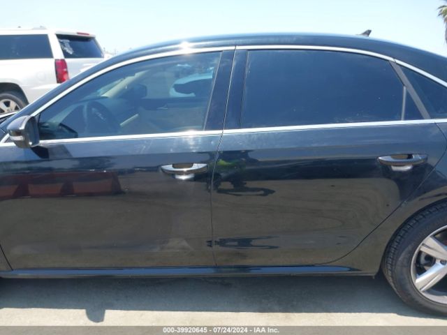 1VWAT7A32FC104572 Volkswagen Passat 1.8t Limited Edition