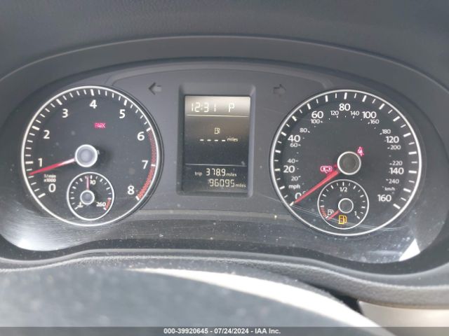 1VWAT7A32FC104572 Volkswagen Passat 1.8t Limited Edition