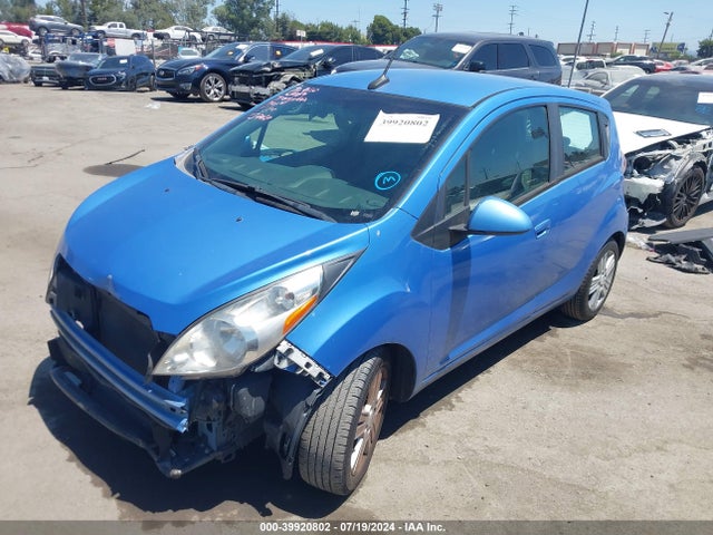 Chevrolet Spark 1lt Auto 2014 KL8CD6S91EC562312 Image 2
