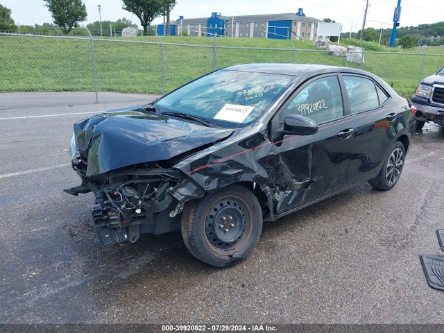 Toyota COROLLA LE 2017 2T1BURHE7HC890516 Image 2