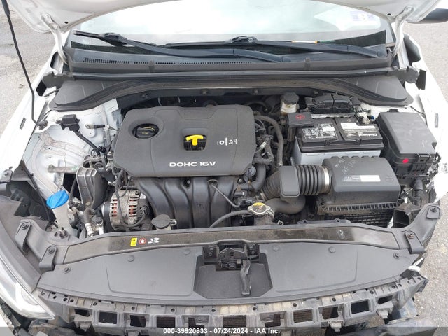 5NPD84LF8JH302982 Hyundai ELANTRA SEL