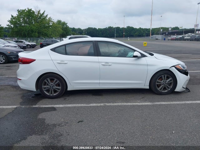 5NPD84LF8JH302982 Hyundai ELANTRA SEL