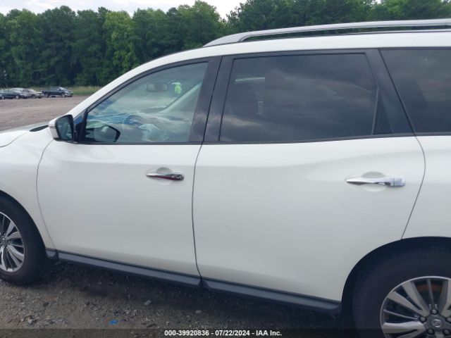 5N1DR2BN4LC601020 Nissan Pathfinder Sv 2wd