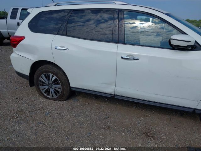 5N1DR2MMXJC626389 Nissan Pathfinder Sl