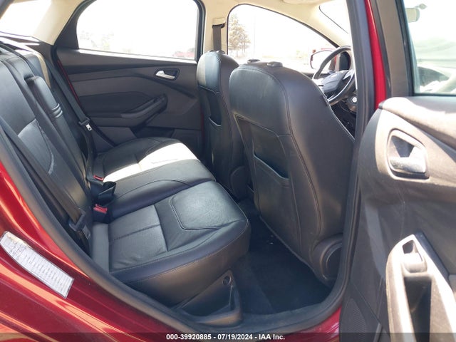 Ford FOCUS SE 2015 1FADP3K24FL331108 Image 8