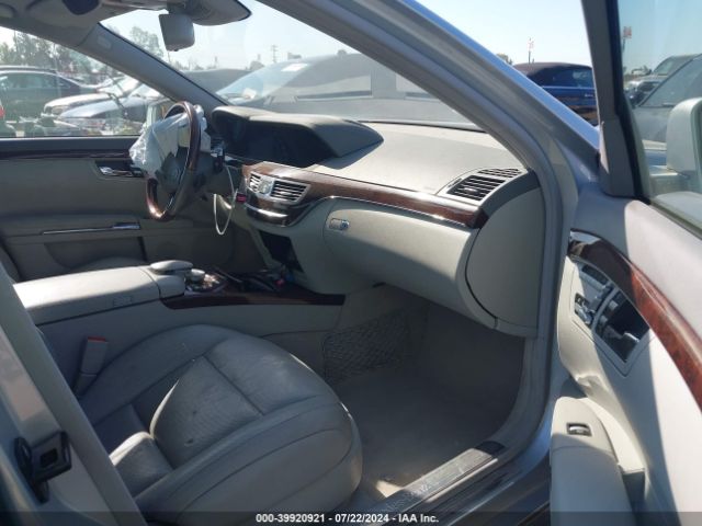 2010 MERCEDES-BENZ S 550 WDDNG7BB7AA296693 Photo 4