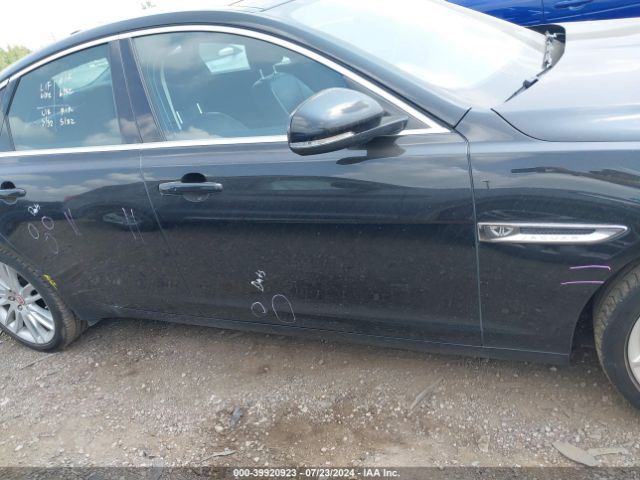 SAJBK4GX4KCY80622 Jaguar Xf 30t Prestige