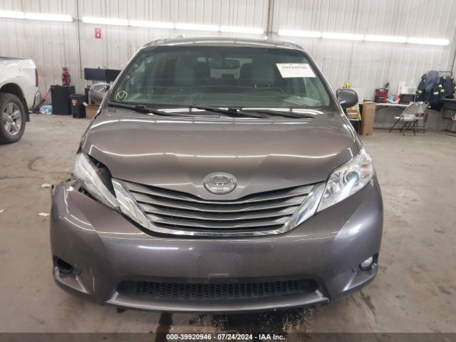 5TDYK3DC3FS647484 Toyota Sienna Xle 8 Passenger