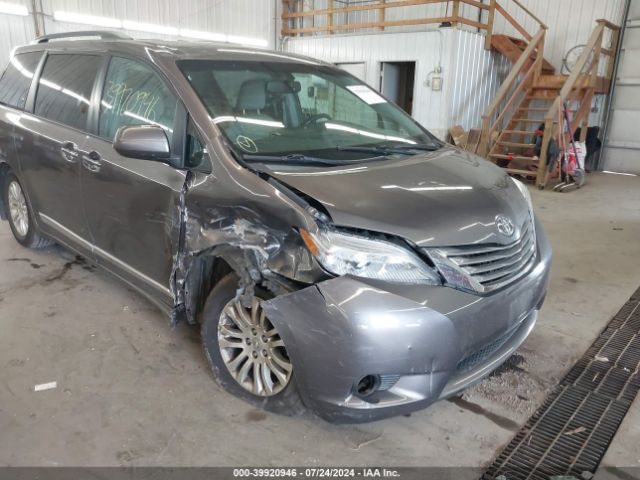 5TDYK3DC3FS647484 Toyota Sienna Xle 8 Passenger