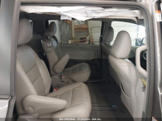 5TDYK3DC3FS647484 Toyota Sienna Xle 8 Passenger