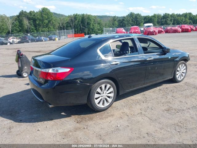 1HGCR3F98EA041585 Honda Accord Touring