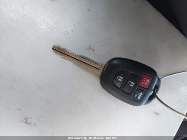 5YFBURHE0GP559260 Toyota COROLLA LE