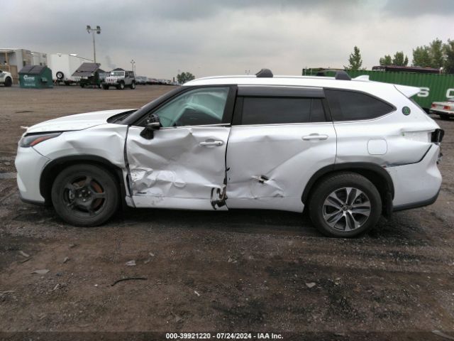 5TDGBRCH5NS555061 Toyota Highlander Hybrid Xle