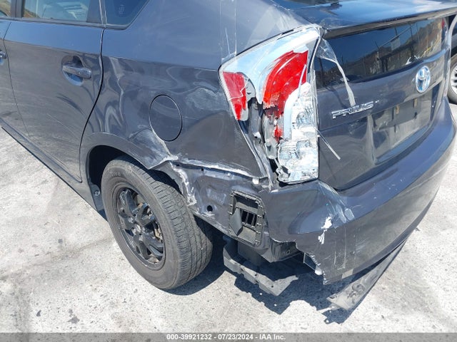 Toyota Prius Three 2015 JTDKN3DU8F1884068 Image 6