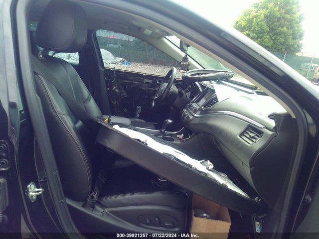 Chevrolet IMPALA 1LT 2018 2G1105S38J9176691 Image 5