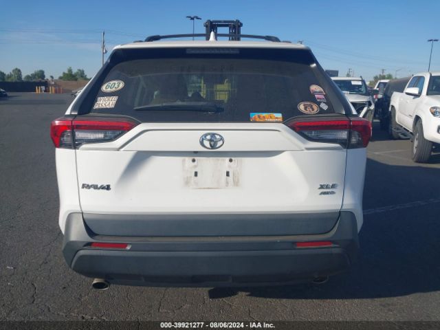 2T3P1RFV2MC193452 Toyota Rav4 Xle