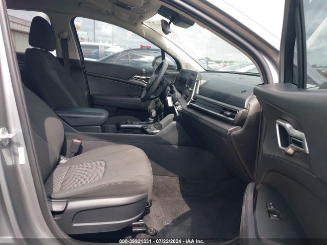 KNDPU3AF8P7037063 KIA Sportage Lx
