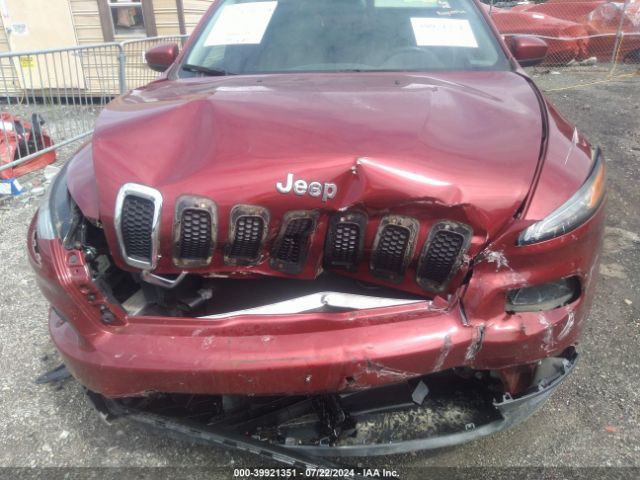 1C4PJLCB6GW177184 Jeep Cherokee Latitude