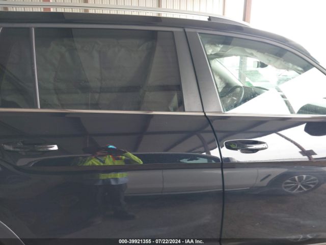 1V2XR2CA2KC526215 Volkswagen Atlas 3.6l V6 Se W/technology R-line