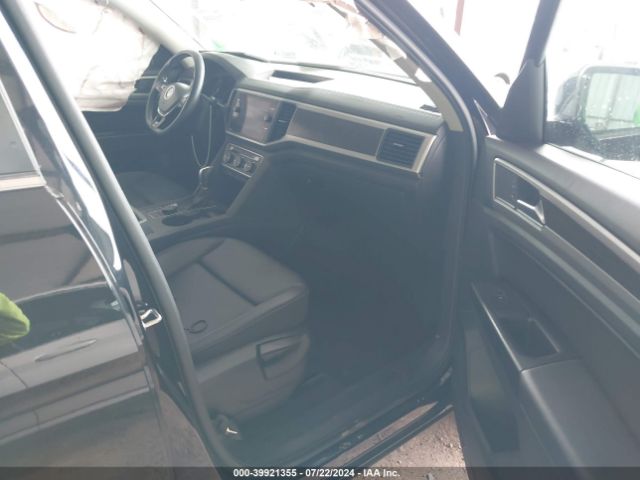 1V2XR2CA2KC526215 Volkswagen Atlas 3.6l V6 Se W/technology R-line