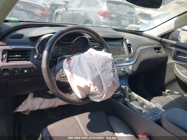Chevrolet IMPALA 1LT 2018 2G1105S3XJ9104276 Image 17