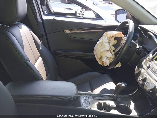 Chevrolet IMPALA 1LT 2018 2G1105S3XJ9104276 Image 5