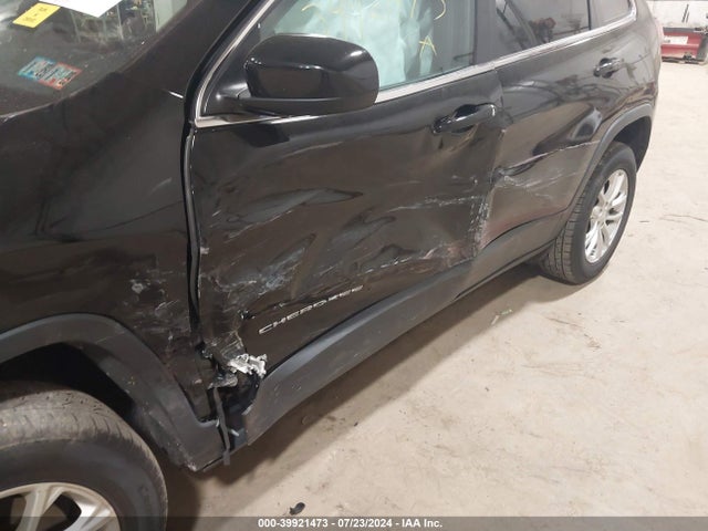 1C4PJMCB4KD489644 Jeep Cherokee Latitude 4x4