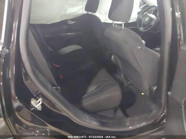 1C4PJMCB4KD489644 Jeep Cherokee Latitude 4x4