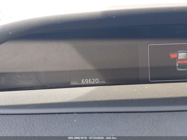 JTDL9RFU5L3016196 Toyota Prius Le Awd-e