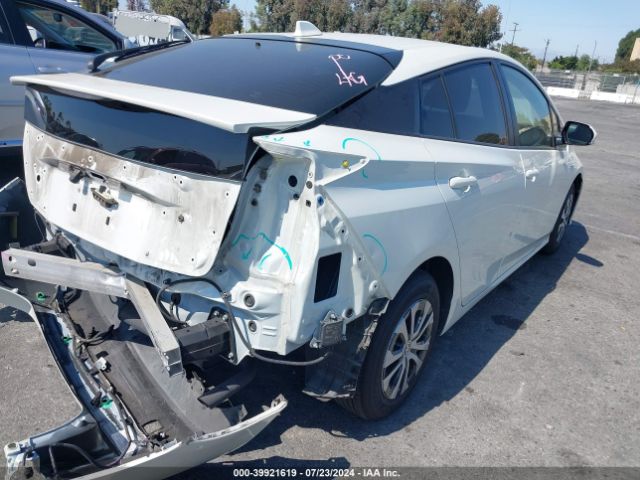 JTDL9RFU5L3016196 Toyota Prius Le Awd-e