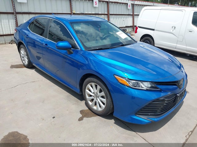 Toyota CAMRY LE 2020 4T1C11AK7LU337595 главное изображение