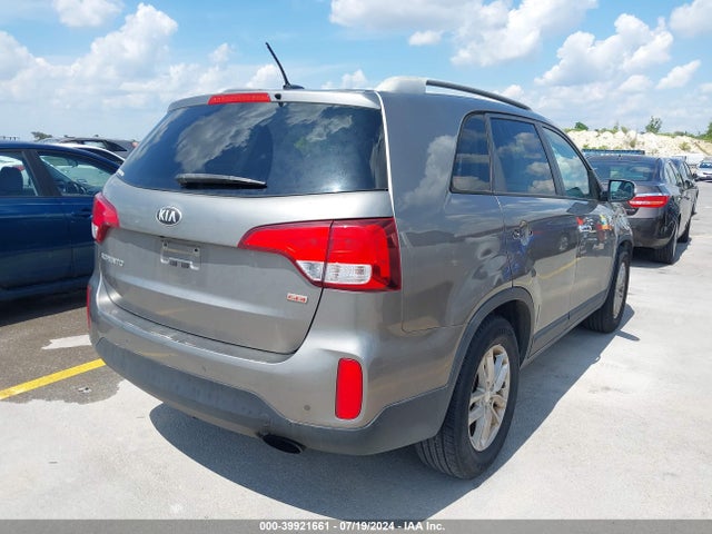 KIA SORENTO LX 2014 5XYKT3A63EG501731 Image 4