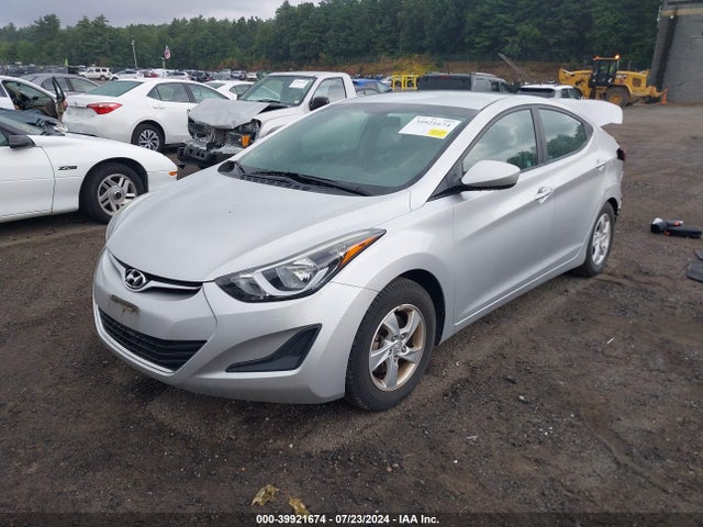 Hyundai ELANTRA SE 2015 5NPDH4AE5FH595791 Image 2