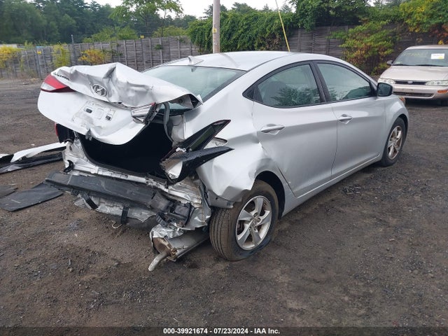 Hyundai ELANTRA SE 2015 5NPDH4AE5FH595791 Image 4