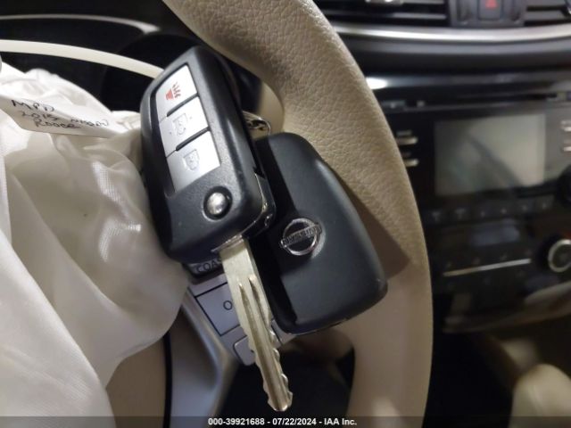 KNMAT2MV3FP562715 Nissan ROGUE S