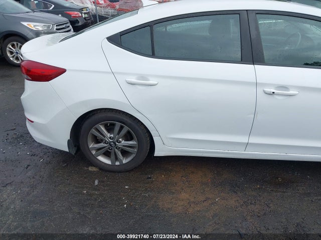 Hyundai Elantra Value Edition 2018 5NPD84LFXJH319475 Image 18