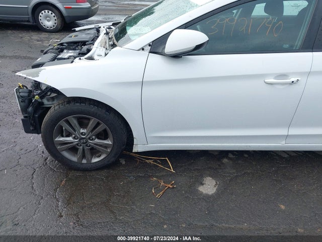 Hyundai Elantra Value Edition 2018 5NPD84LFXJH319475 Image 19