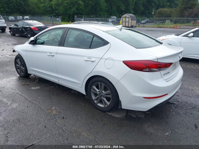 Hyundai Elantra Value Edition 2018 5NPD84LFXJH319475 Image 3