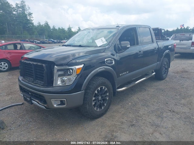Nissan Titan Pro-4x 2017 1N6AA1E56HN541285 Image 2